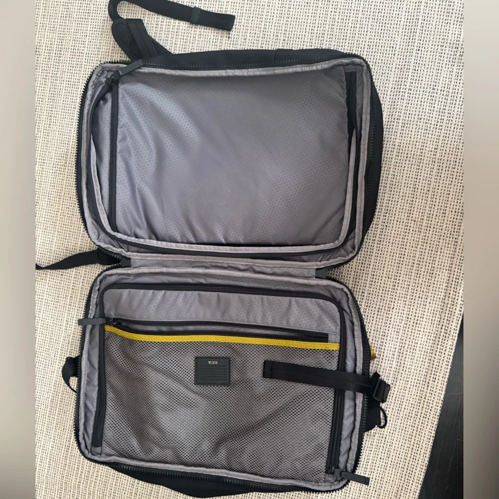 Tumi Tahoe View Splitpack Backpack Duffle Bag Artichoke Green Details